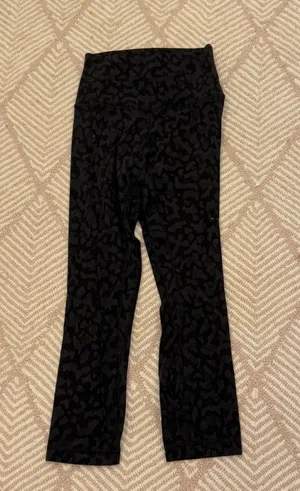 lululemon leggings  thumbnail 1