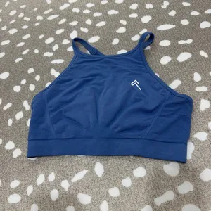 ONER Active effortless seamless sports bra high neck cutout tank top workout thumbnail 4