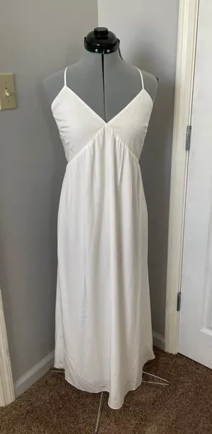 Long White Dress thumbnail 1