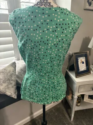 Ann Taylor size medium sleeveless sweater top thumbnail 2