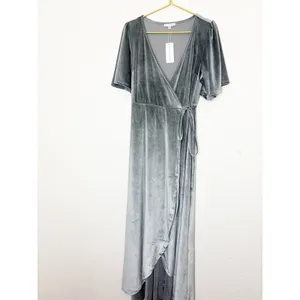 Baltic Born Katelyn Velvet Wrap Maxi Dress Dusty Blue Size XL Wedding Party NWT thumbnail 4