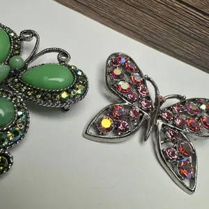 Rhinestone Butterfly Insect Brooch Pin Lot Of 2 Silver Tone 1 Green & 1 Pink thumbnail 6