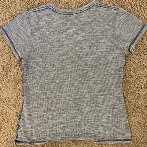 NFL Los Angeles Rams Women’s size Medium thumbnail 4