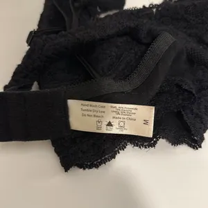Black Lace Bralette Size M thumbnail 4