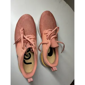 pink quartz Nike Odyssey React Flyknit 2 running shoes Size 7.5 Hiking Outdoors thumbnail 4