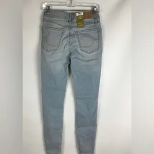Signature Levi High Rise Jeggings 7 28W Light Wash thumbnail 4