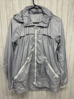 Womens Size 6 Lululemon Pack It Up Light Grey Windbreaker EUC thumbnail 1