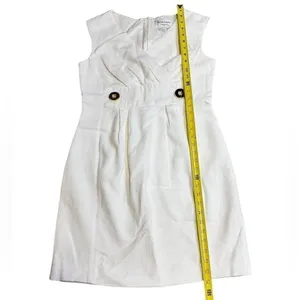 Helene Berman London White Textured 8 Pique V-Neck Gold Button Sheath Dress 8‎ thumbnail 5