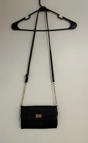 Jessica Simpson black quilted crossbody phone wallet purse. thumbnail 1