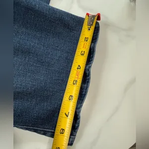 Madewell Women's Flare Jeans in Dark Blue Denim thumbnail 10