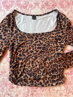 Cheetah Long Sleeve Shein thumbnail 1
