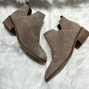 Diba Tan Studded Ankle Boots size 9. C1‎ Brown thumbnail 3