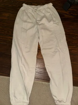 Old Navy cream sweatpants  thumbnail 1