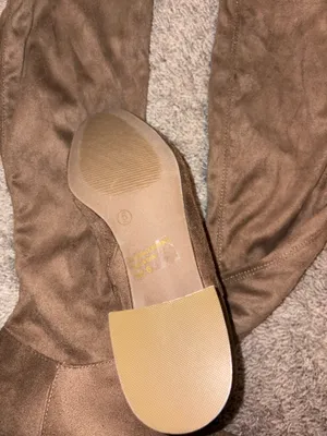 Brown knee high boots Size 6 thumbnail 2