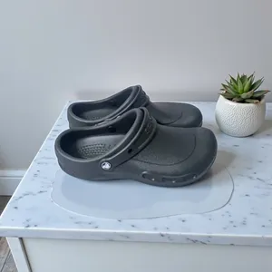 Crocs Bistro Work Clog Shoes Dark‎ Gray Slip Resistant Women's US 9 M 10075001 thumbnail 4