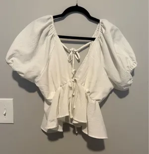 White Textured Puff Sleeve Peplum Tie Front Blouse V-Neck Top thumbnail 1