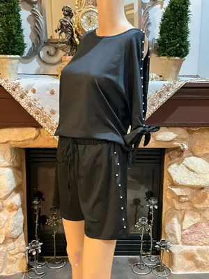 Black Pearl-Embellished knotted cuff T-Shirt & Elastic Waist Short L thumbnail 2