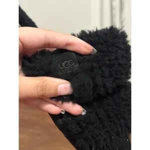 UGG‎ Black Maxi Curly Scufetta Shearling Slipper Cozy Lounge Minimalist thumbnail 3