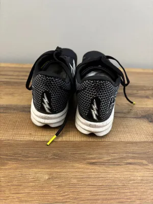 Hoka One One Crescendo MD Track Spikes Athletic Shoes thumbnail 8