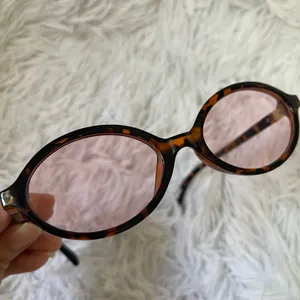 Trendy Oval tortoise shell colored pink tinted sunglasses with gold accents thumbnail 2