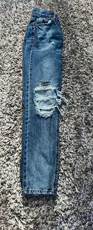 PacSun Ripped Jeans thumbnail 3
