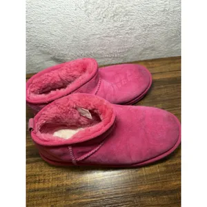 UGG Australia Classic Ultra Mini Shearling Ankle Boots Women’s Size 6 thumbnail 5