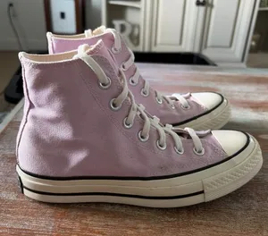Converse Chuck Taylor All Star Canvas High Top Lavender Size Women's 6.5 Men 4.5 thumbnail 1