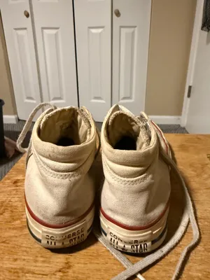 White Converse thumbnail 3