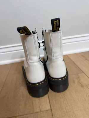 Dr. Martens Jadon White Smooth Leather Platform Boots Women’s 7 UK 5 EU 38 thumbnail 4
