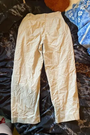 Old Navy Khaki Pants Women’s thumbnail 1