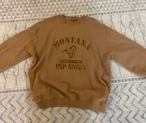 Urban Outfitters Crewneck thumbnail 1