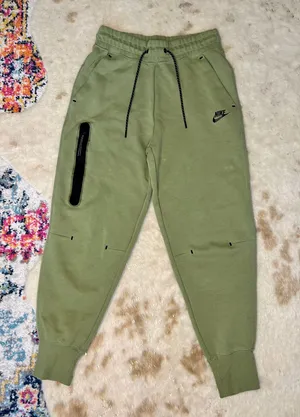 Nike Tech Joggers thumbnail 3