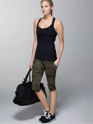 Lululemon Core Kicker Tank Top in Black W2555 Sz 8 thumbnail 3