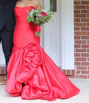 Sherri Hill Prom Dress thumbnail 1