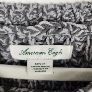 American Eagle Grey Chunky Cable Knit Cropped Sweater - Size S (Oversized Fit) thumbnail 2