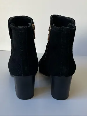 Tory Burch Suede Leather Block Heel Ankle Boots Booties Black Size 8.5 thumbnail 4