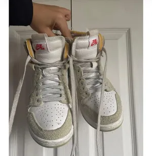 Air Jordan’s 1 Comfort High Zoom Olive Aura thumbnail 2