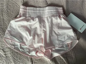 Hotty Lululemon Hot 2.5" High-Rise Shorts Strawberry Milkshake thumbnail 1
