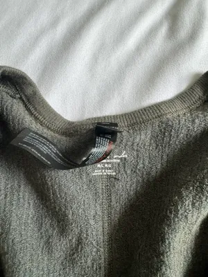 Urban Outfitters Crop Top thumbnail 2