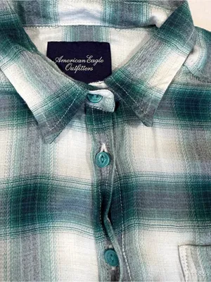 American Eagle Outfitters Boyfriend Fit Green Plaid Flannel Small Long Sleeve thumbnail 5