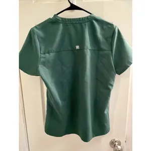 Fabletics Women's Scrub‎ Top Sz Sm Dark Green Nurse Doctor Hospital Shirt thumbnail 4