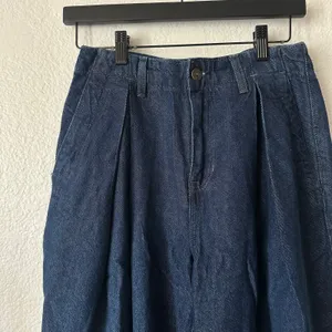 Free People New Spin Trouser Jeans Dark Wash Mid Rise Pleated Size 25 thumbnail 4