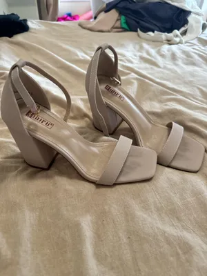 Nude High Heels Tan Size 8 thumbnail 4