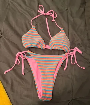 SheIn Triangle Bikini thumbnail 1