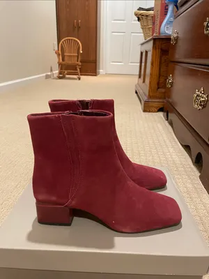 Franco SartoWomen's Burgundy Suede Square-Toe Ankle Boots thumbnail 5