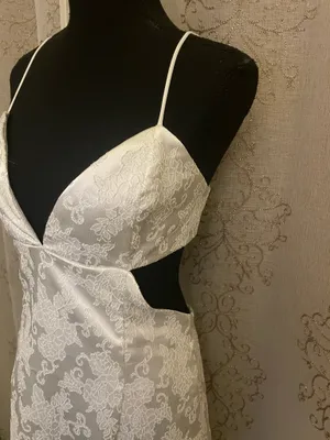 Like New Lucy in the Sky White Satin Jacquard Cutout Mini Dress Size Large thumbnail 4