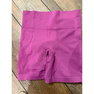 Lululemon SenseKnit High-Rise Running Shorts‎ Magenta Pink Womens Size 6 thumbnail 2