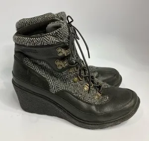 Timberland Amston wedge Booties‎ size 9.5 thumbnail 1