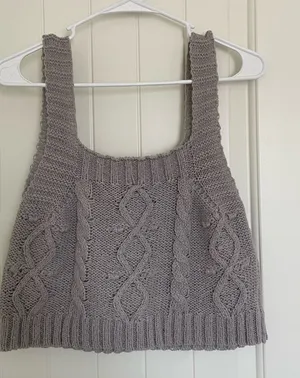 NWOT | Kendall‎ & Kylie women’s knit sweater cropped top — large thumbnail 1