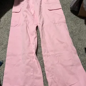 Zara bubblegum pink cargo jeans‎ 6 thumbnail 5